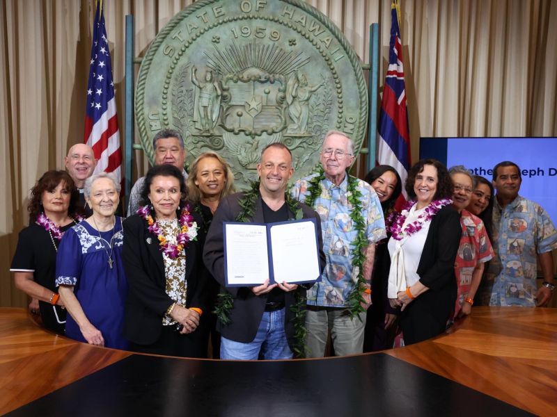 Image for the Tweet beginning: Yesterday, I signed Senate Bill